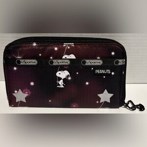 LeSportsac X Peanuts Snoopy In The Stars RARE Lily Zip Around Wallet